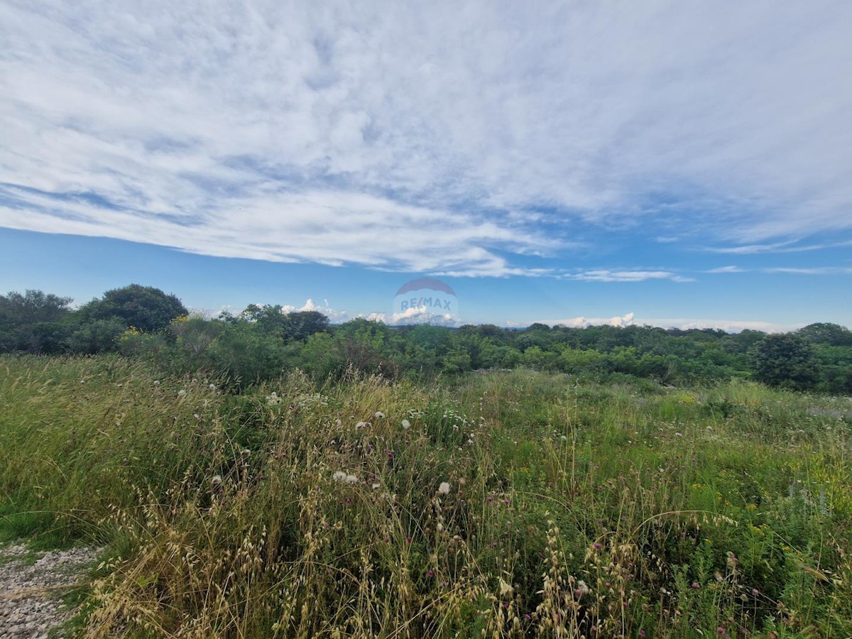 Terreno edificabile Vintijan, Medulin, 700m2