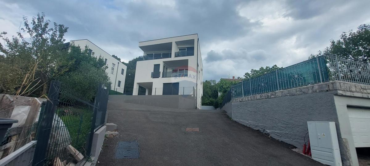 Appartamento Pobri, Opatija - Okolica, 157m2