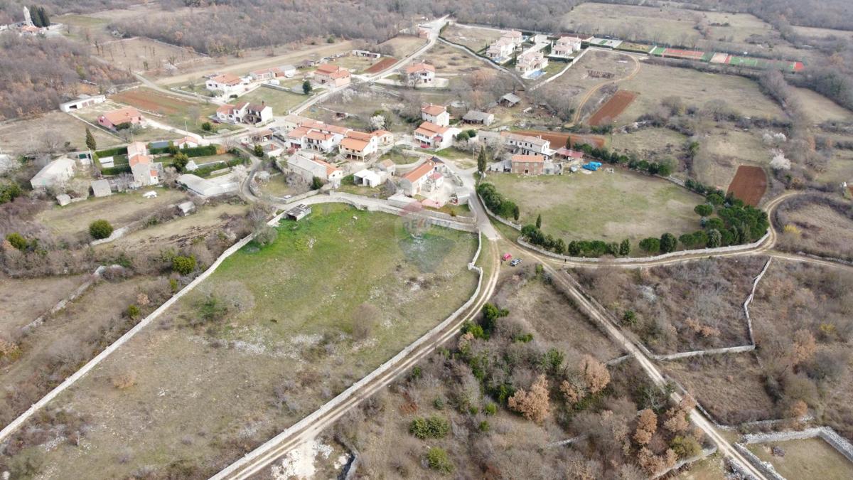 ISTRIA, KANFANAR – Terreno Edificabile con Vista Mare