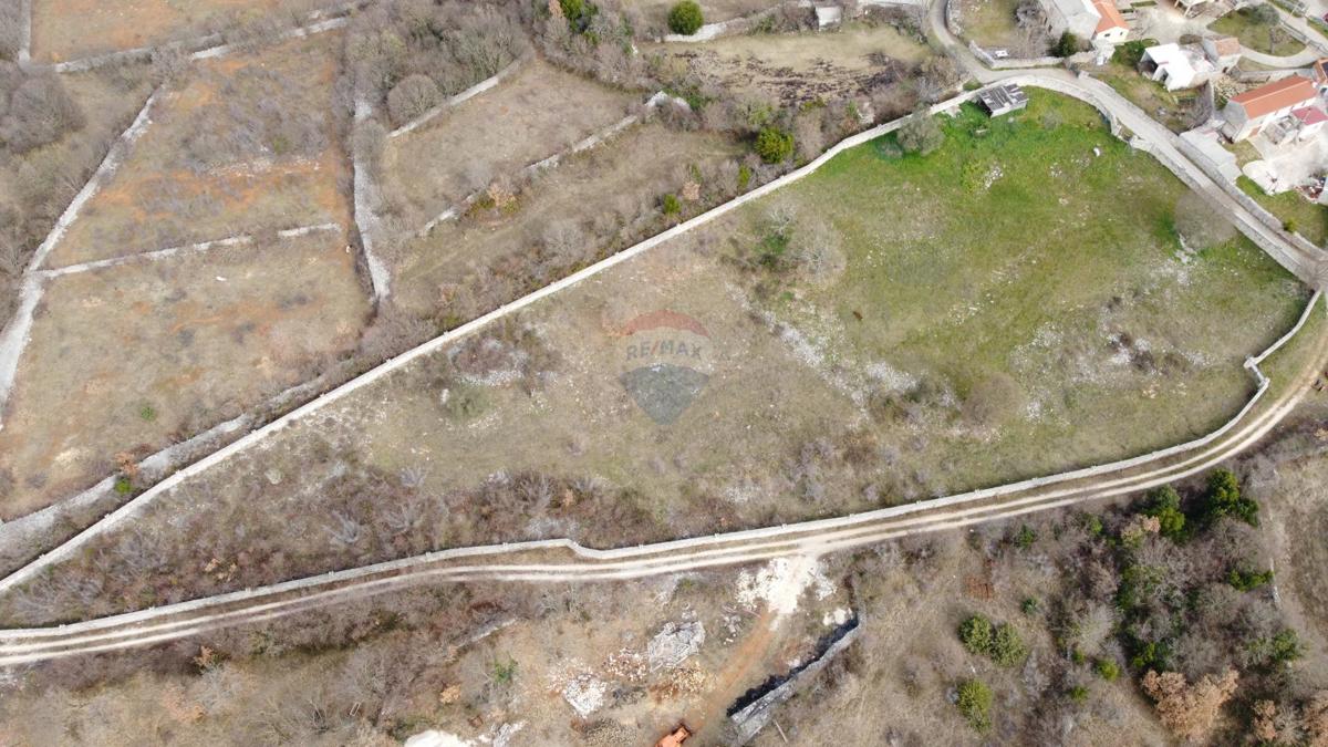 ISTRIA, KANFANAR – Terreno Edificabile con Vista Mare