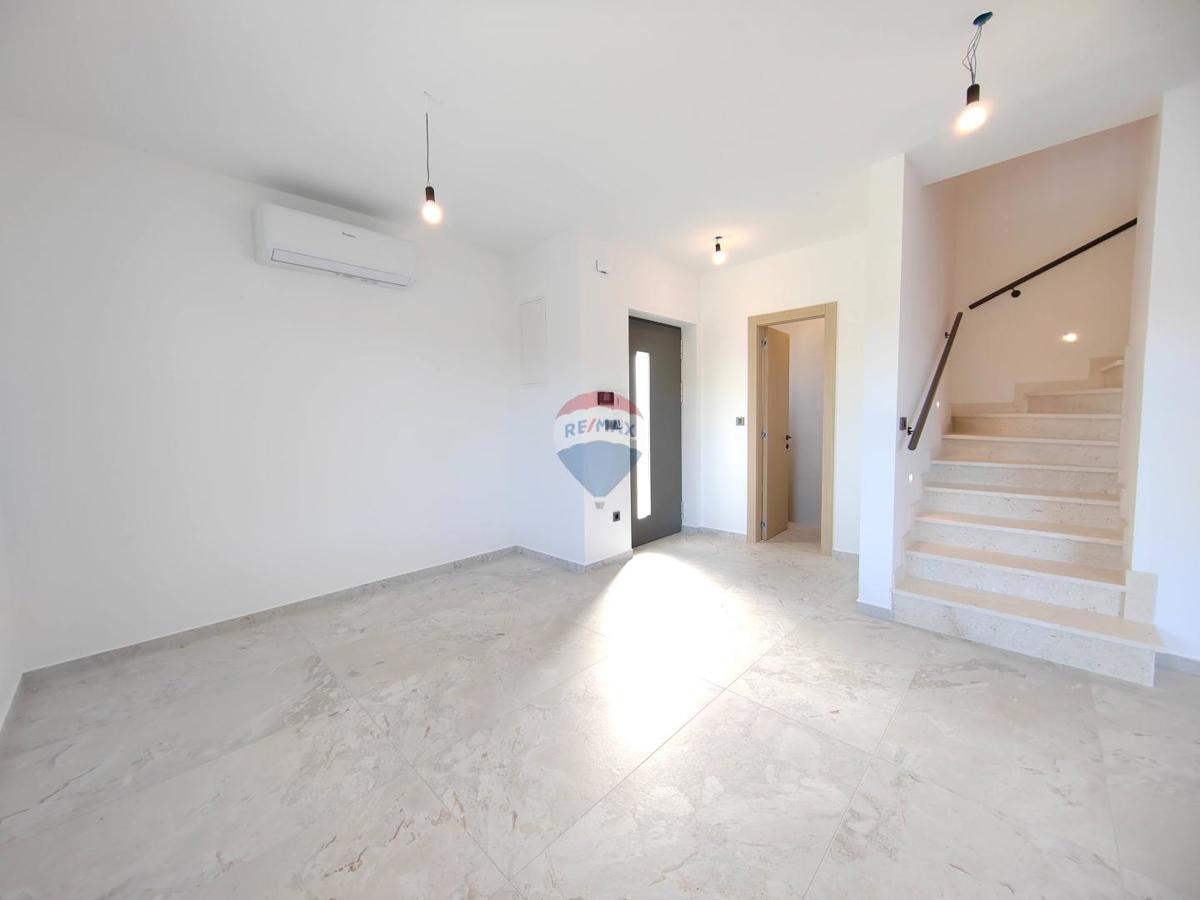 Casa Malinska, Malinska-Dubašnica, 111m2