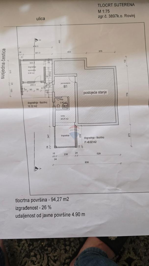 Rovigno, Borik - mezza casa in posizione perfetta a 300 m dalla spiaggia