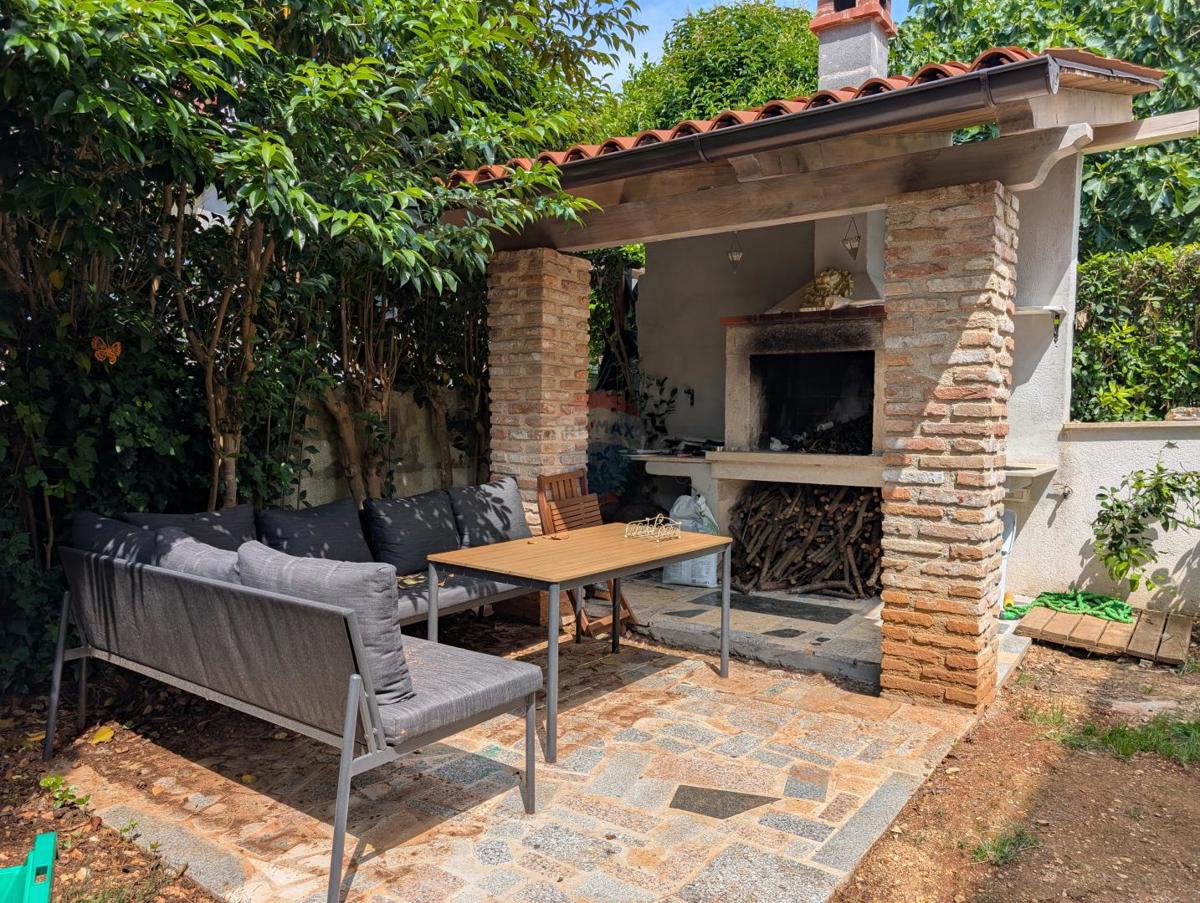 Rovigno, Borik - mezza casa in posizione perfetta a 300 m dalla spiaggia