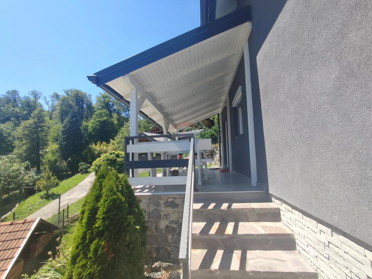 Casa Cerovac Vukmanićki, Karlovac - Okolica, 68m2