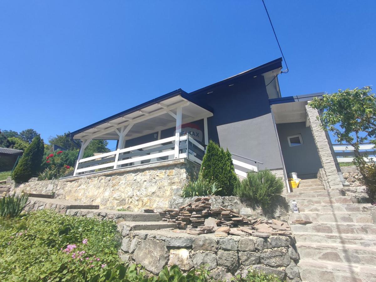 Casa Cerovac Vukmanićki, Karlovac - Okolica, 68m2