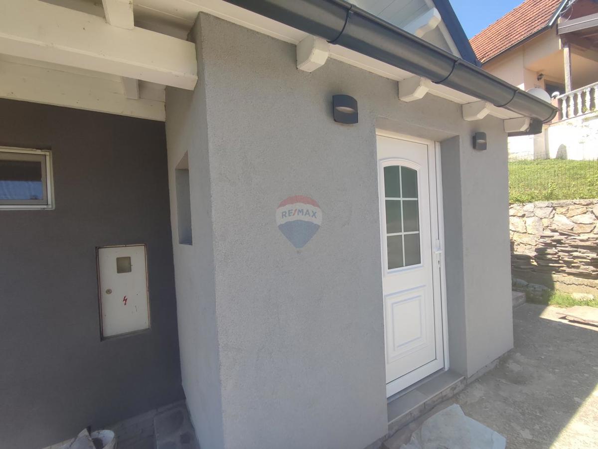 Casa Cerovac Vukmanićki, Karlovac - Okolica, 68m2