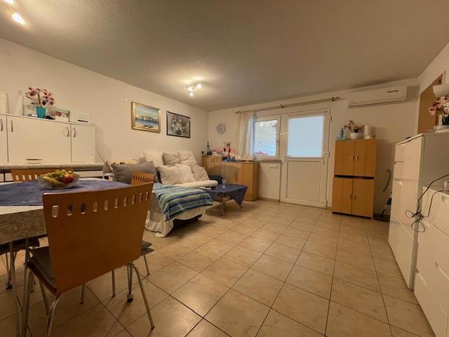Appartamento Klenovica, Novi Vinodolski, 82m2