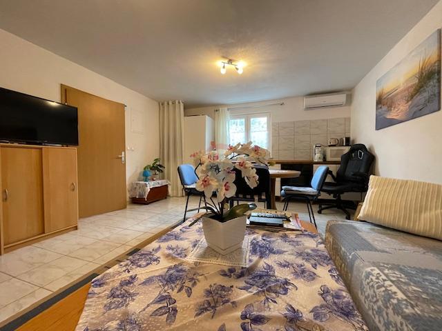 Appartamento Klenovica, Novi Vinodolski, 82m2