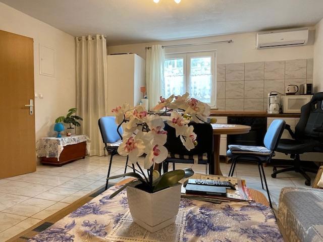 Appartamento Klenovica, Novi Vinodolski, 82m2
