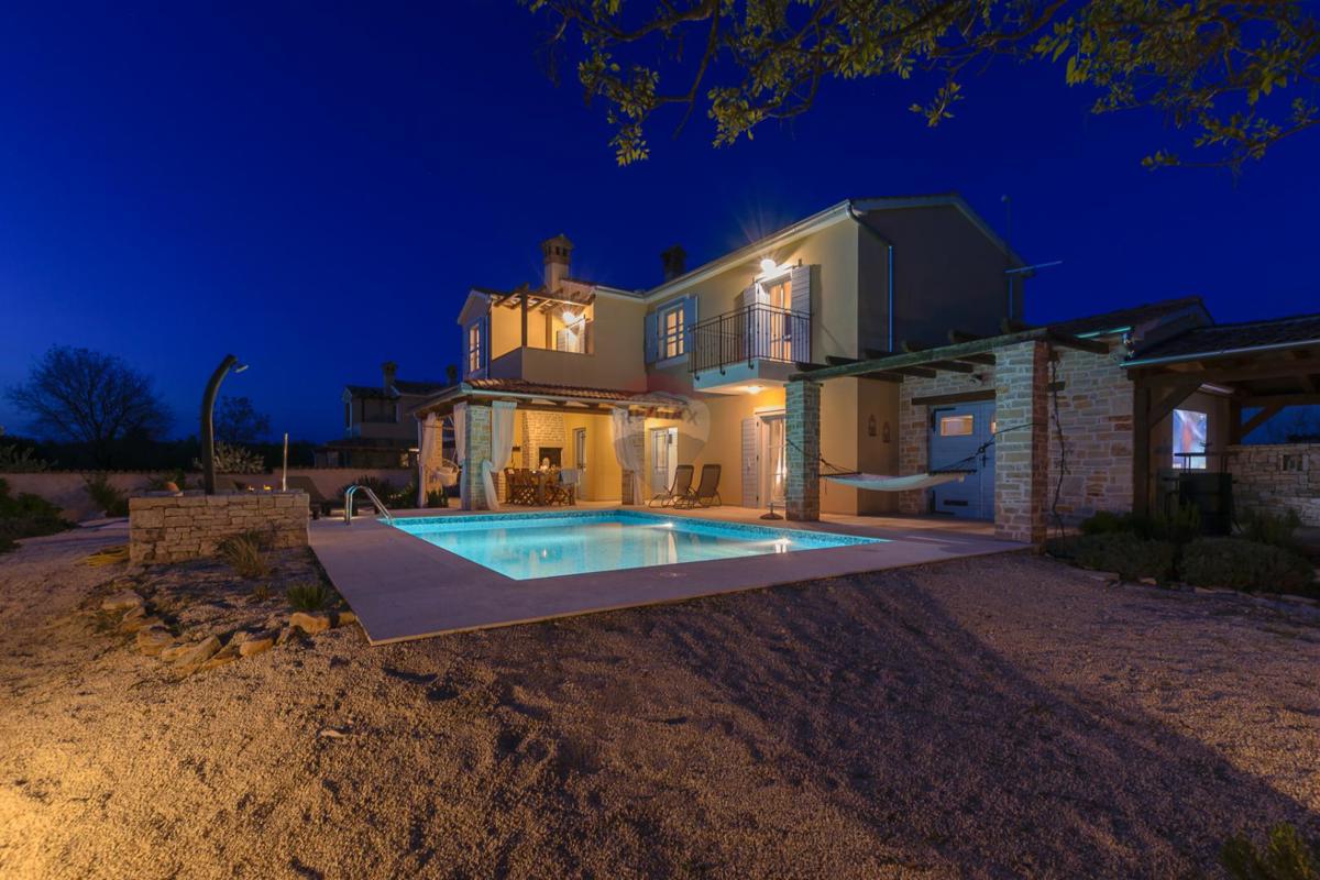 Casa Juršići, Svetvinčenat, 179m2