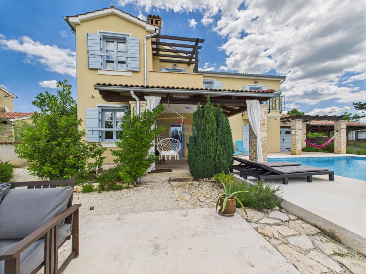 Casa Juršići, Svetvinčenat, 179m2
