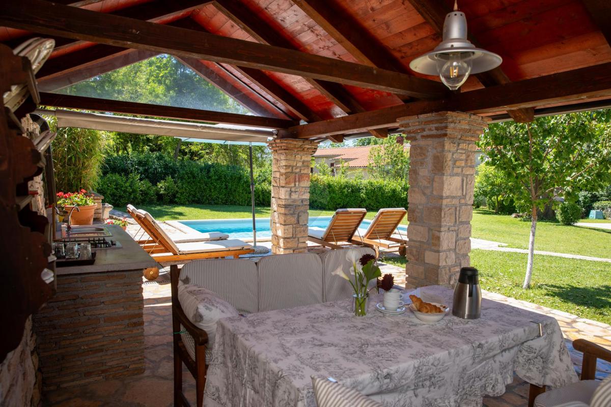 ISTRA, KANFANAR - Bellissima Casa in Pietra Istriana Autentica