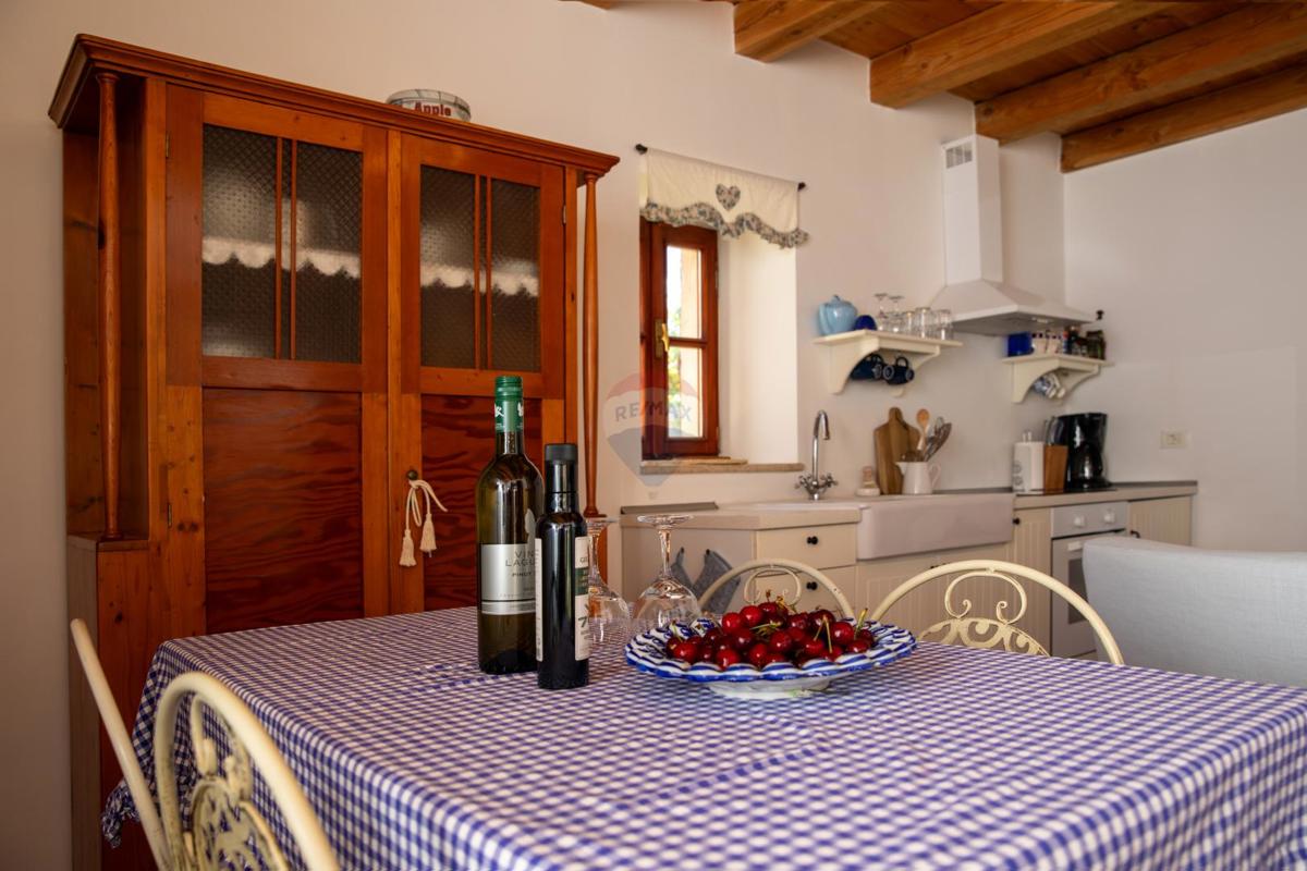 ISTRA, KANFANAR - Bellissima Casa in Pietra Istriana Autentica