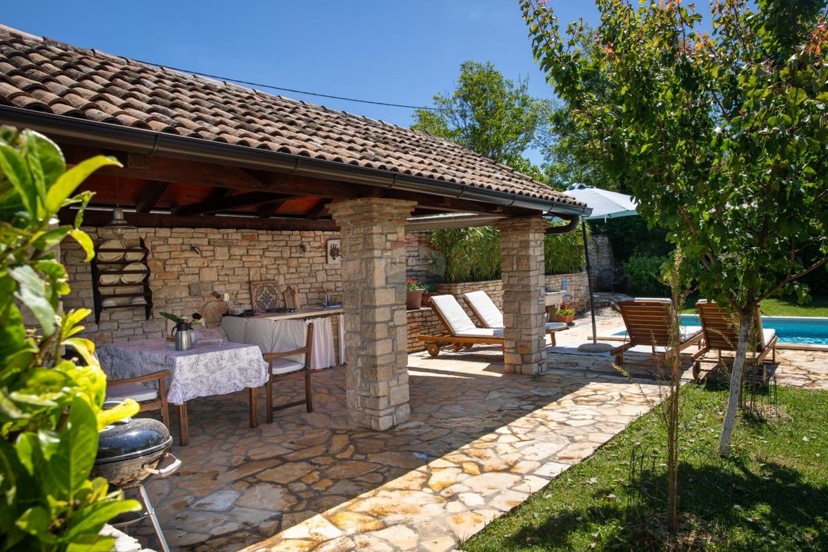 ISTRA, KANFANAR - Bellissima Casa in Pietra Istriana Autentica