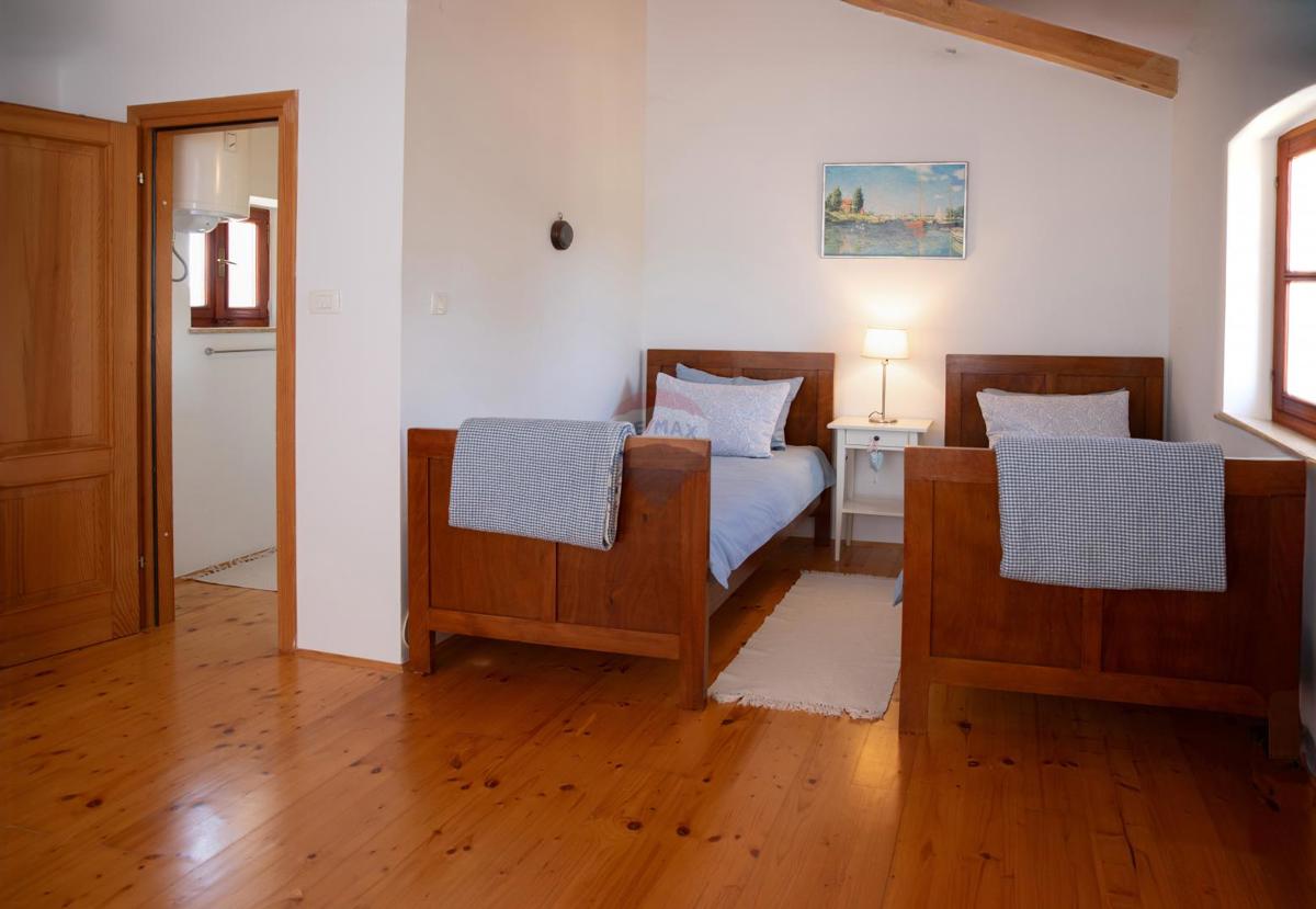 ISTRA, KANFANAR - Bellissima Casa in Pietra Istriana Autentica