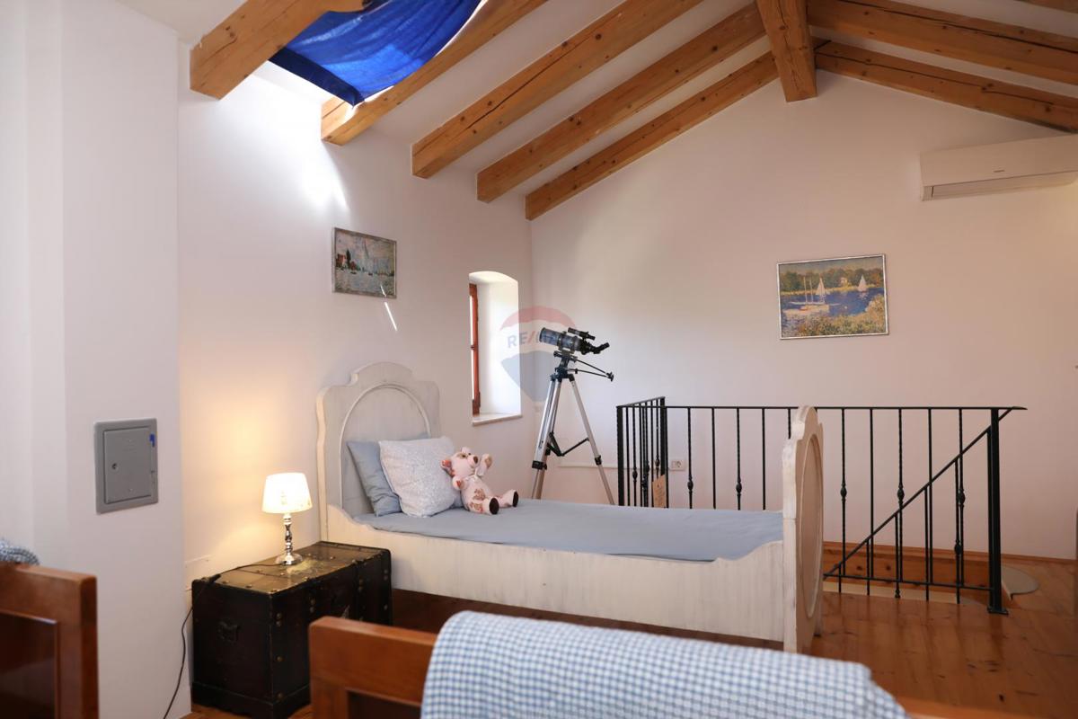ISTRA, KANFANAR - Bellissima Casa in Pietra Istriana Autentica