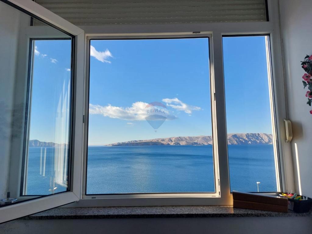 Senj – appartamento con una camera da letto sul mare