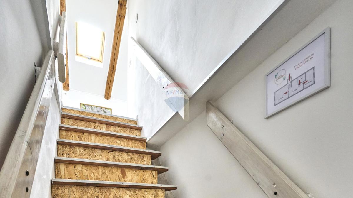Istria, Umago, dintorni – Appartamento con ampio balcone