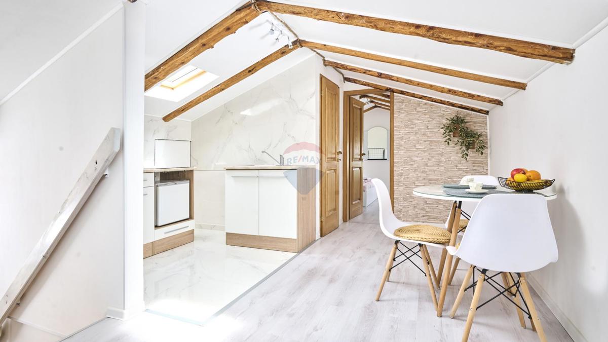 Istria, Umago, dintorni – Appartamento con ampio balcone