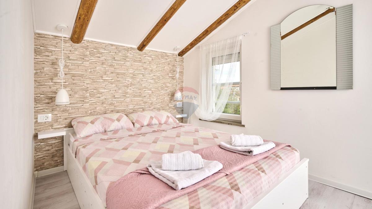 Istria, Umago, dintorni – Appartamento con ampio balcone