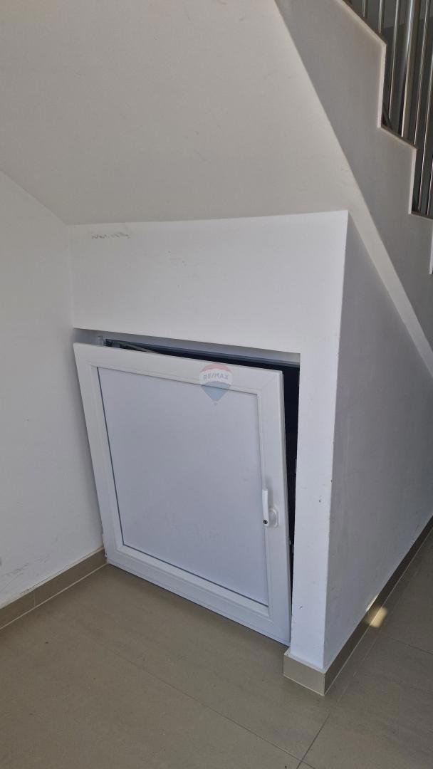 Appartamento Šijana, Pula, 73,76m2