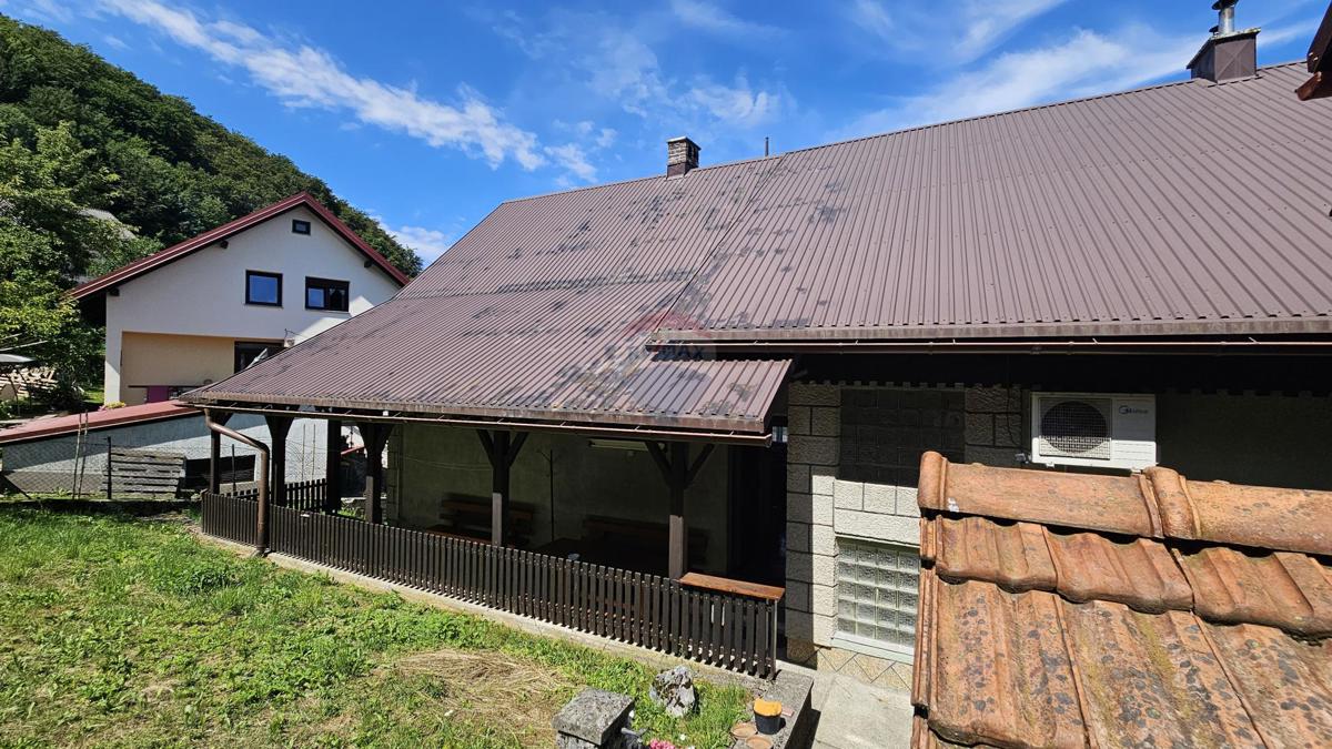 Casa Divjake, Skrad, 260m2