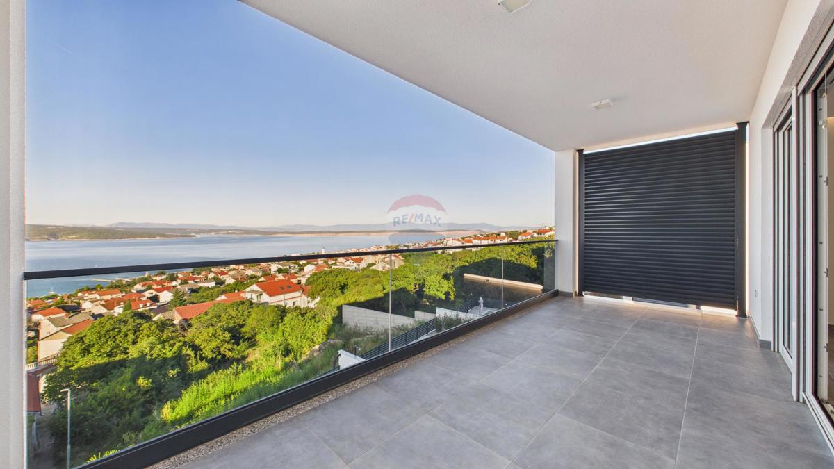 Crikvenica – nuova costruzione con vista, terrazza e parcheggio