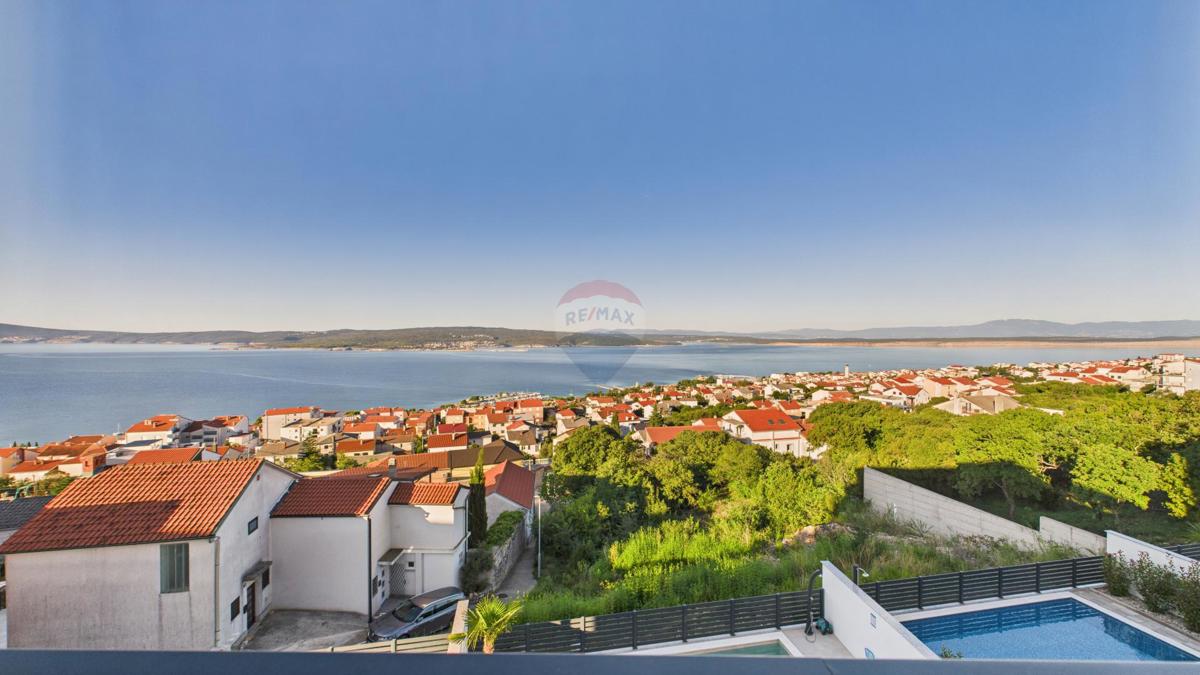 Crikvenica – nuova costruzione con vista, terrazza e parcheggio