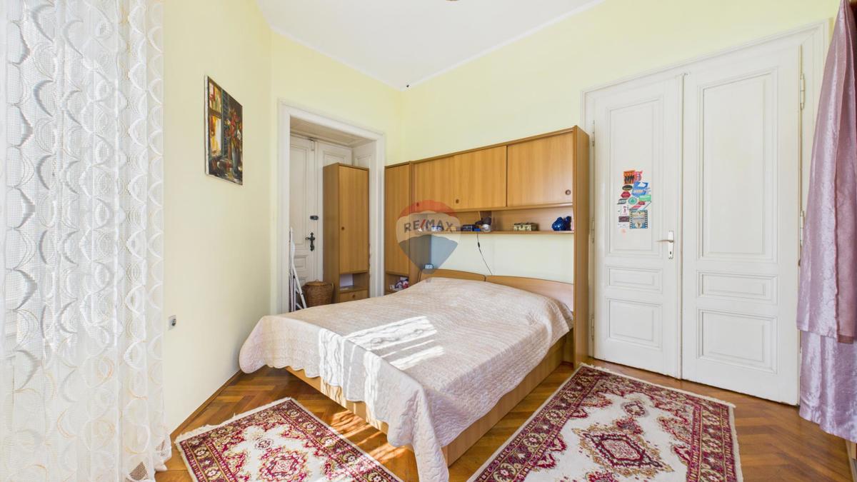 Pola, centro – Appartamento in villa austro-ungarica