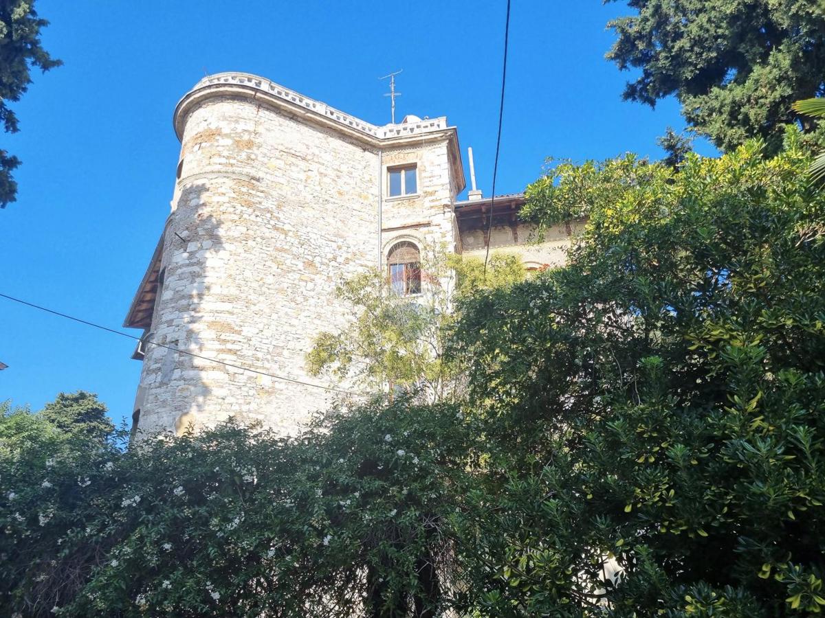 Pola, centro – Appartamento in villa austro-ungarica