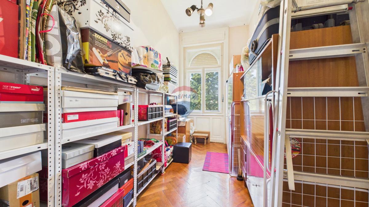 Pola, centro – Appartamento in villa austro-ungarica