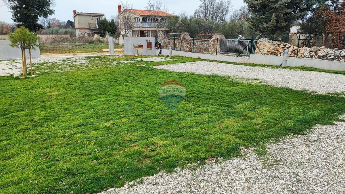 Terreno non edificabile Peroj, Vodnjan, 405m2