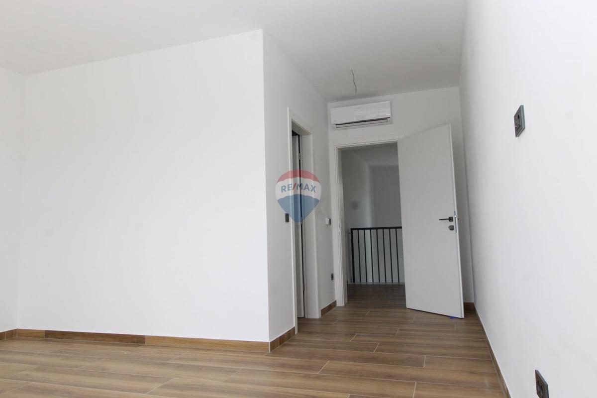 Casa Kaštelir, Kaštelir-Labinci, 220m2