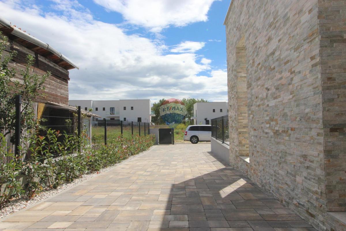 Casa Kaštelir, Kaštelir-Labinci, 220m2