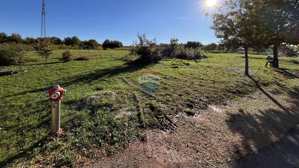 Terreno edificabile Poreč, 767m2