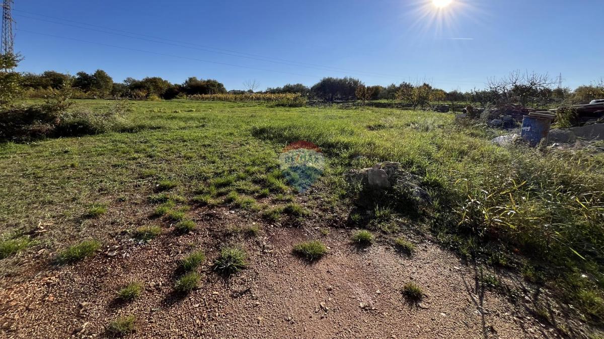 Terreno edificabile Poreč, 767m2