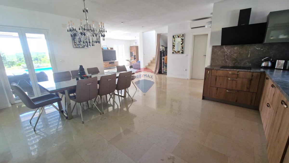 Casa Rovinjsko Selo, Rovinj, 220m2