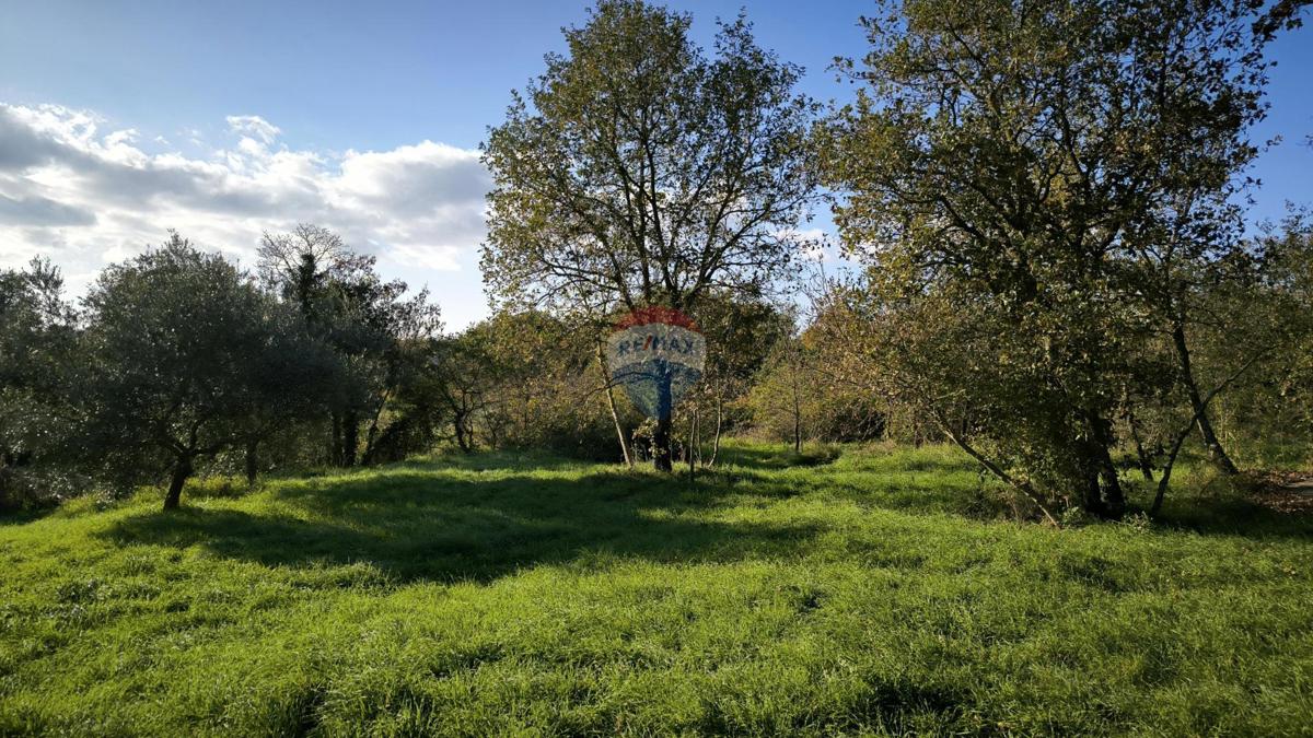 Terreno edificabile Marčana, 700m2