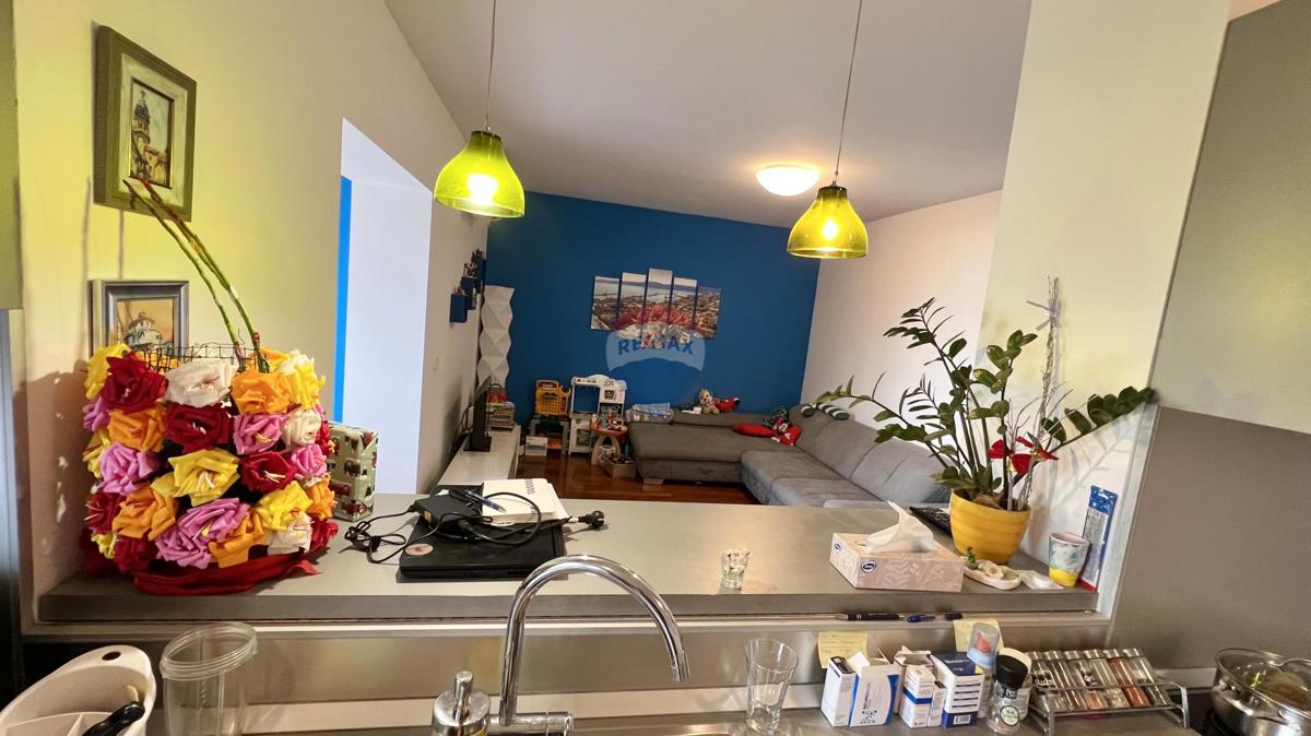 Appartamento Paveki, Kostrena, 74m2