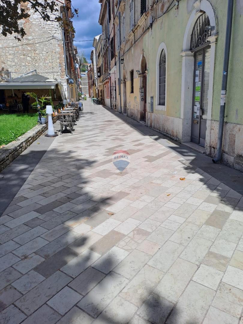 Istria, Pola – Appartamento nel centro di Pola, zona pedonale, 70 m2, ristrutturato