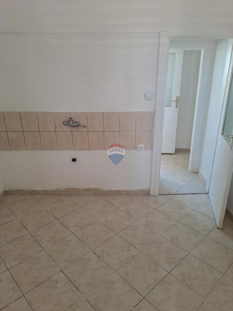 Istria, Pola – Appartamento nel centro di Pola, zona pedonale, 70 m2, ristrutturato
