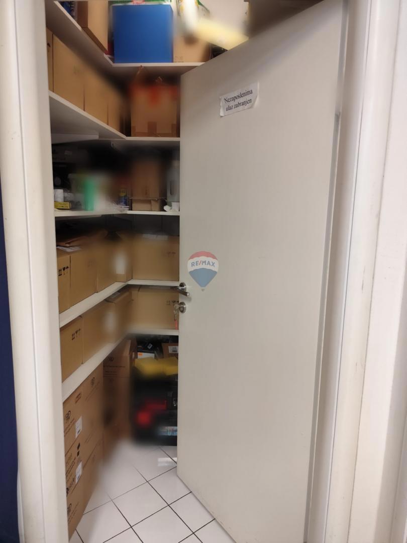 Attività commerciale Škurinje, Rijeka, 82,68m2