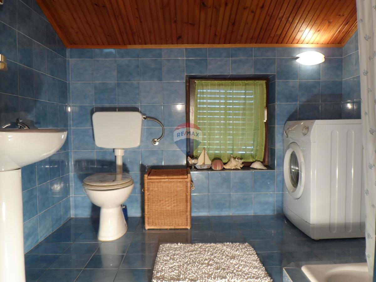 ISTRIA, NOVA VAS – Casa con piscina e appartamento