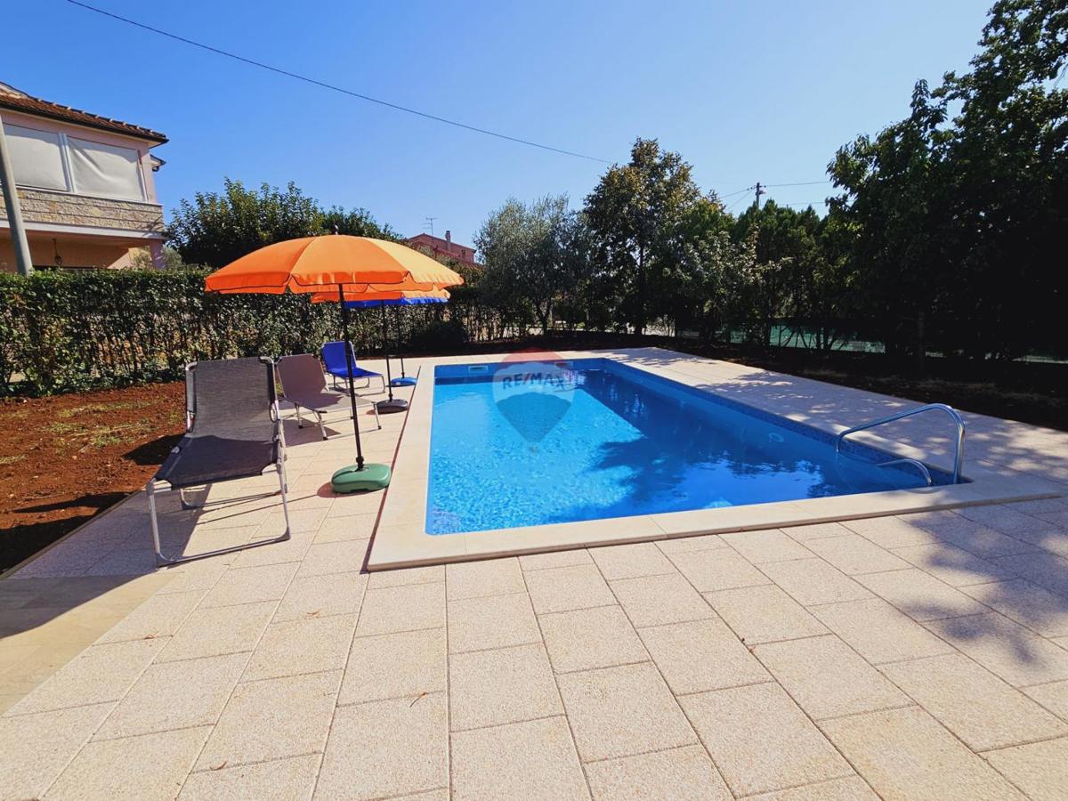 ISTRIA, NOVA VAS – Casa con piscina e appartamento