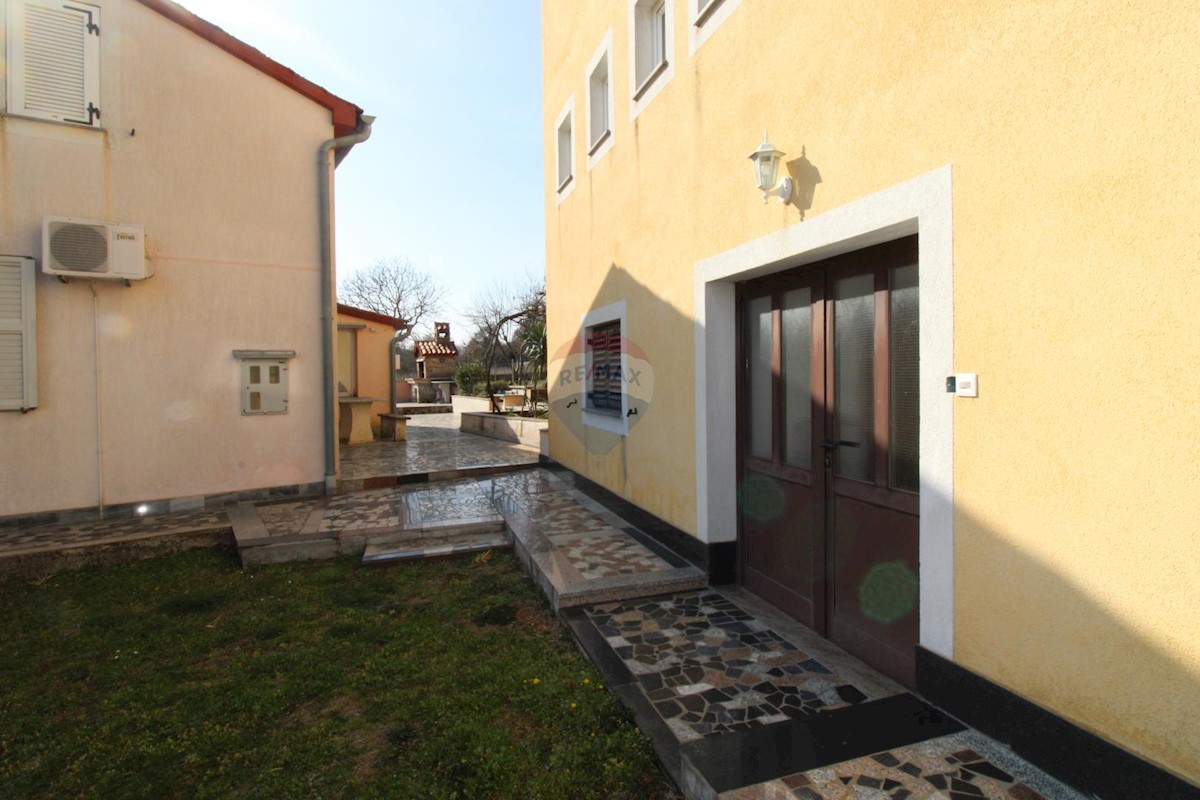 Villa Singola/Casa Vacanza Rovinj, 836m2