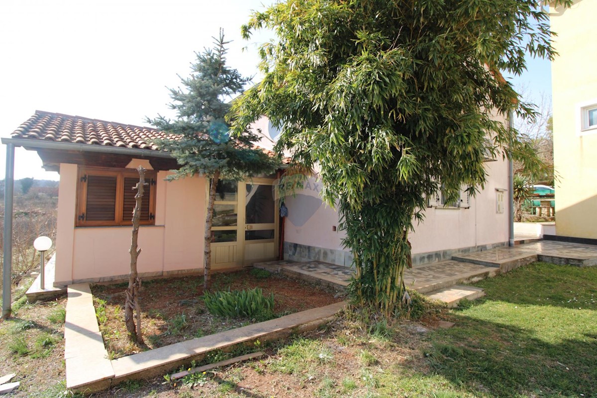 Villa Singola/Casa Vacanza Rovinj, 836m2