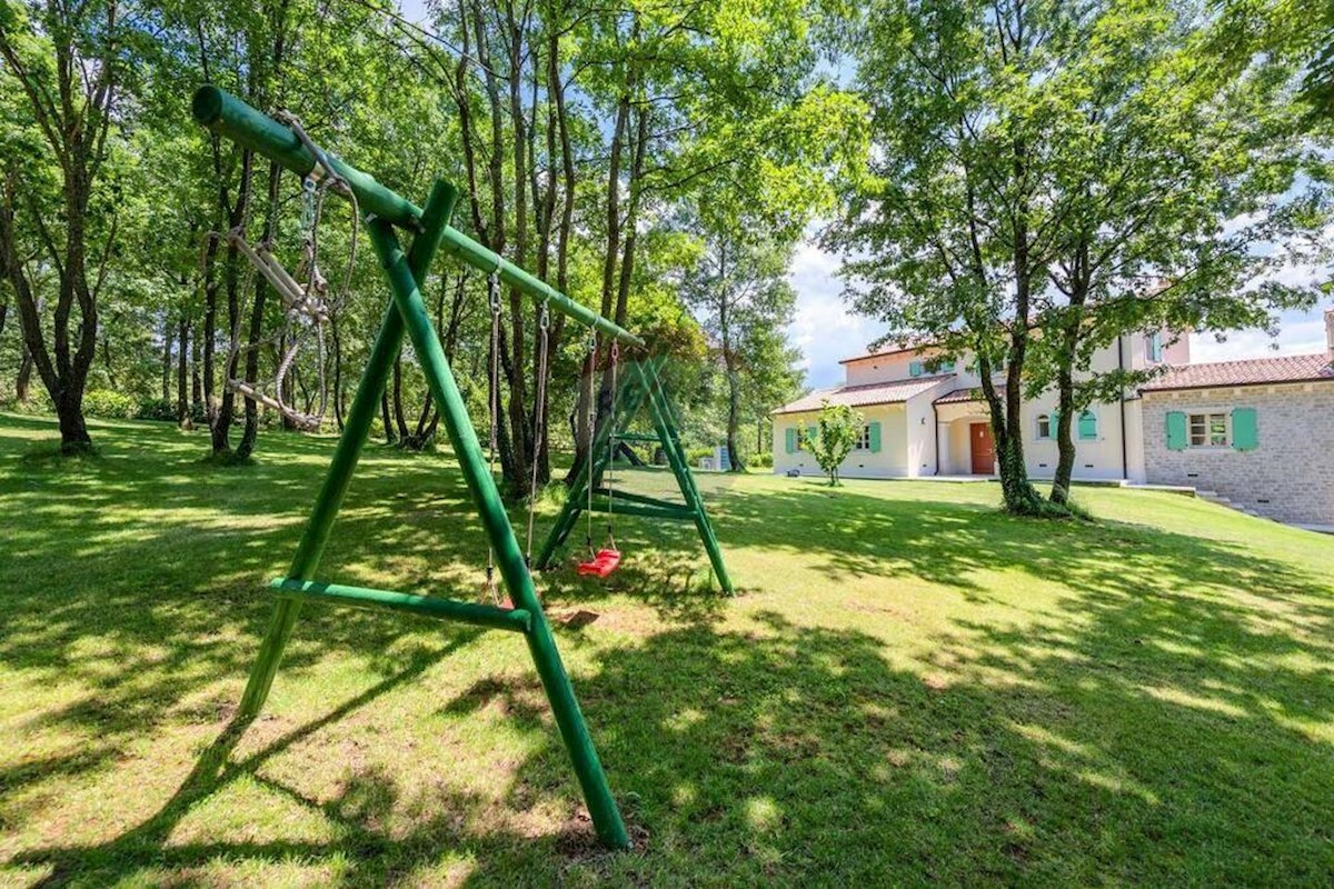 Villa Singola/Casa Vacanza Bertoši, Pazin - Okolica, 340m2