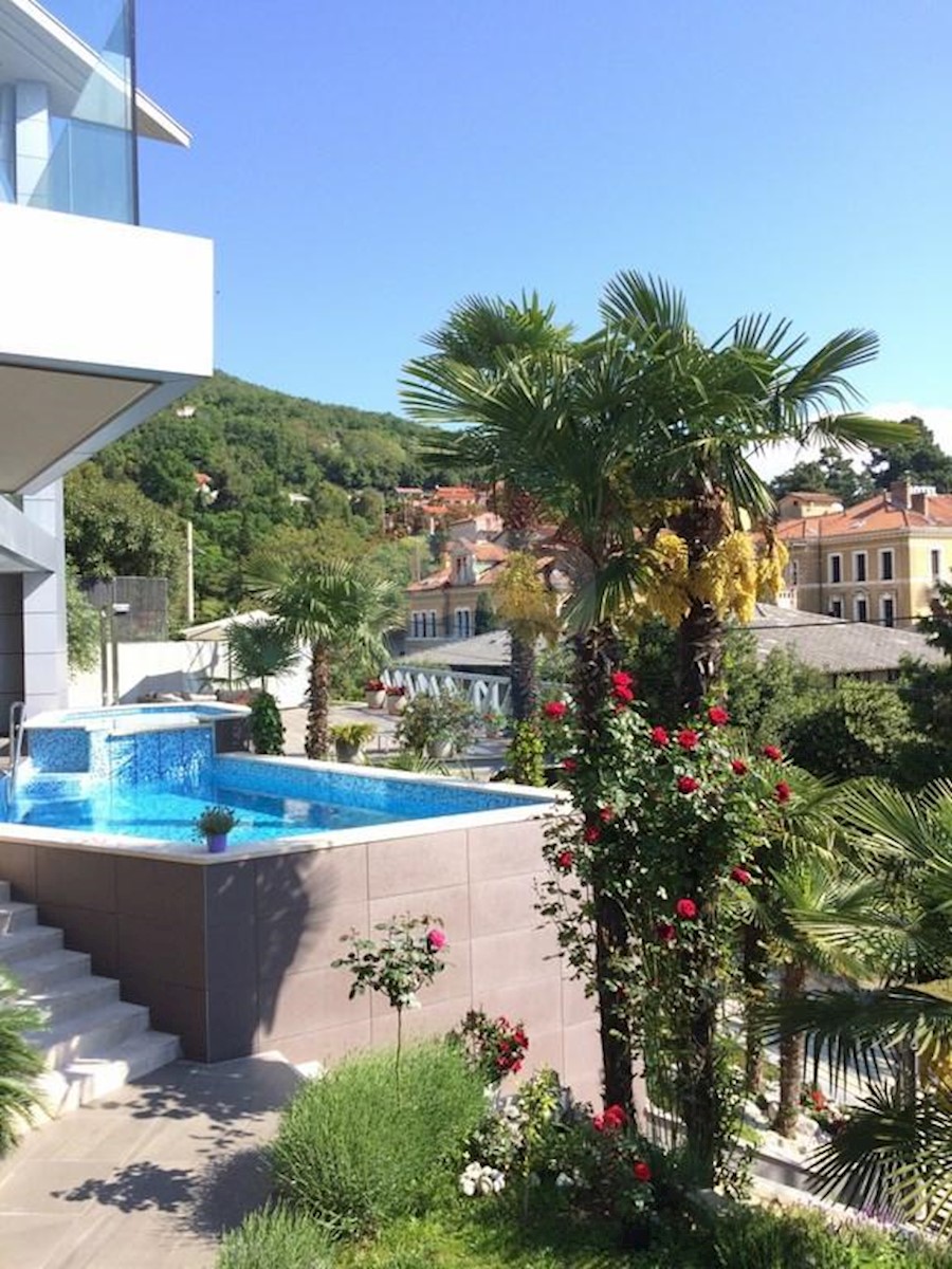 Villa Singola/Casa Vacanza Opatija - Centar, Opatija, 758m2