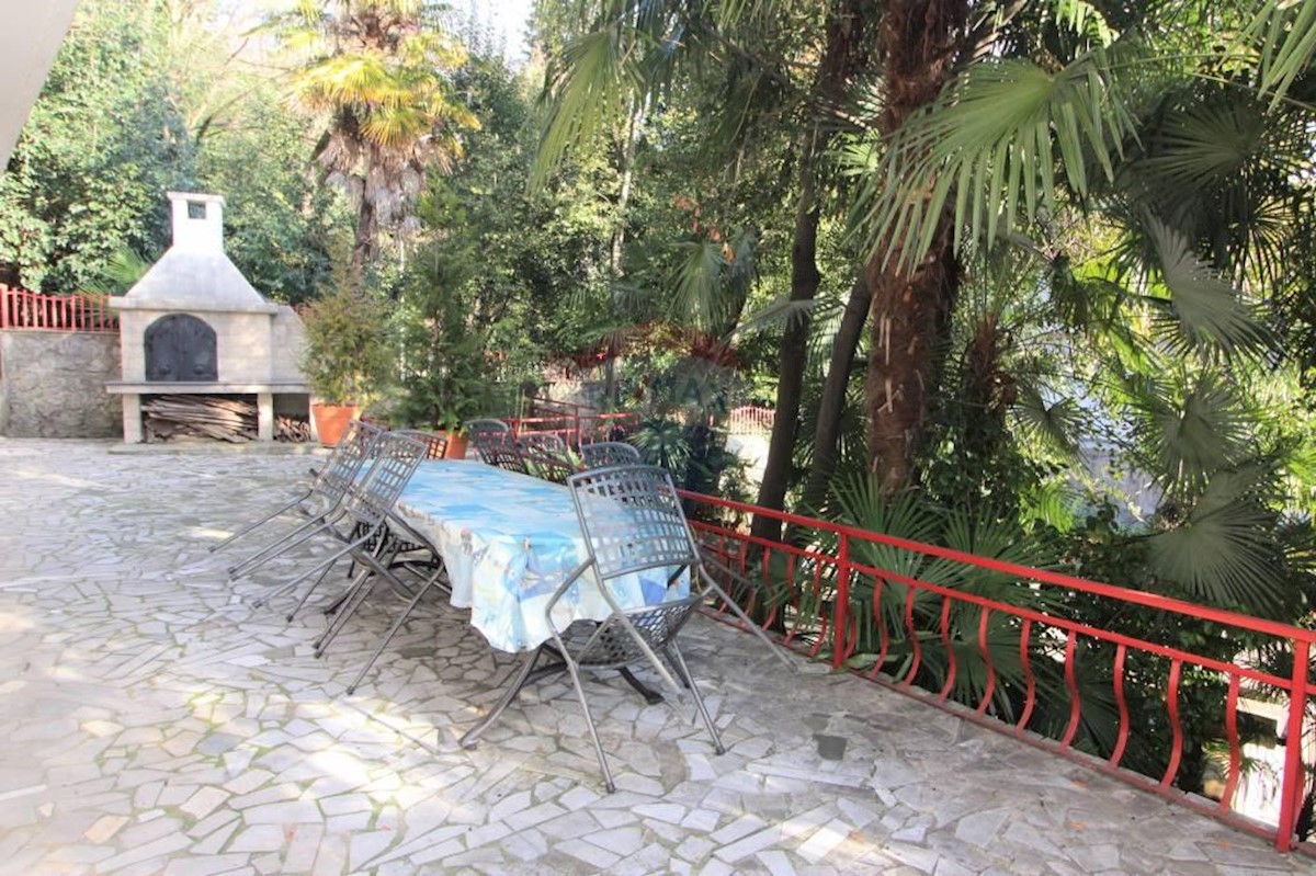 Villa Singola/Casa Vacanza Opatija - Centar, Opatija, 330m2