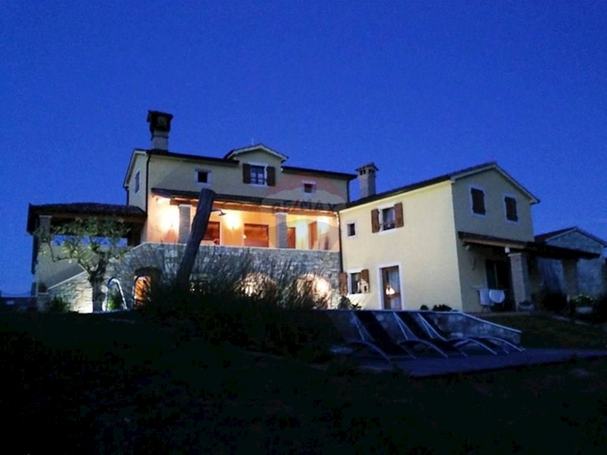 Villa Singola/Casa Vacanza Grdoselo, Pazin - dintorni, 270m2